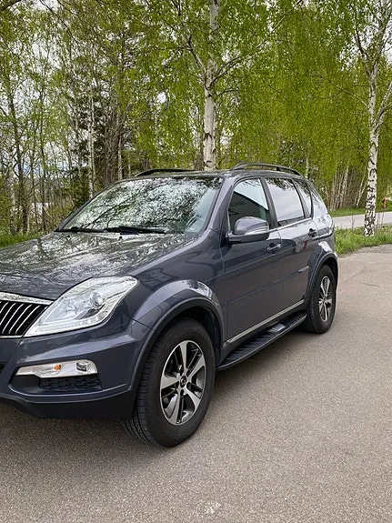 KG Mobility Rexton 2017 photo 2