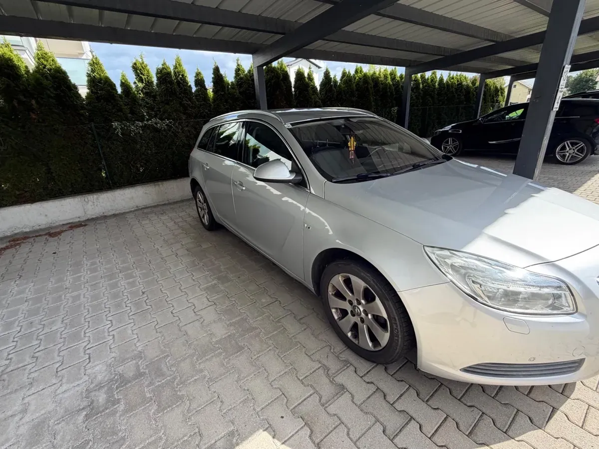Opel Insignia 2011 photo 2