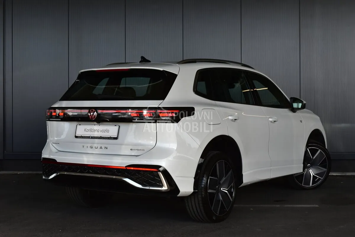 Volkswagen Tiguan 2025 photo 2