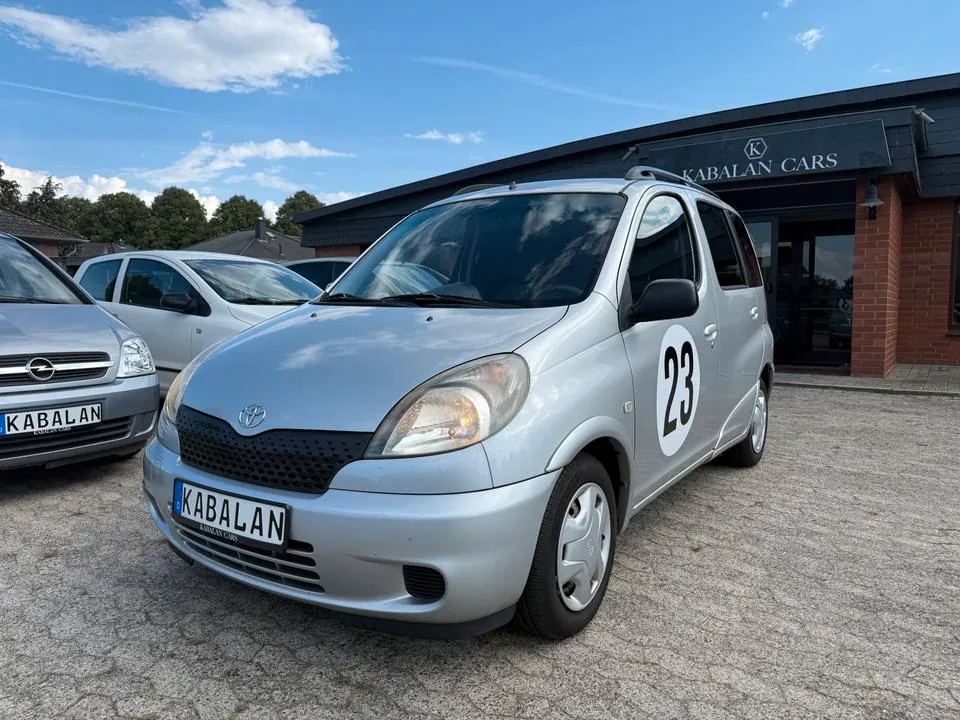 Toyota Yaris Verso