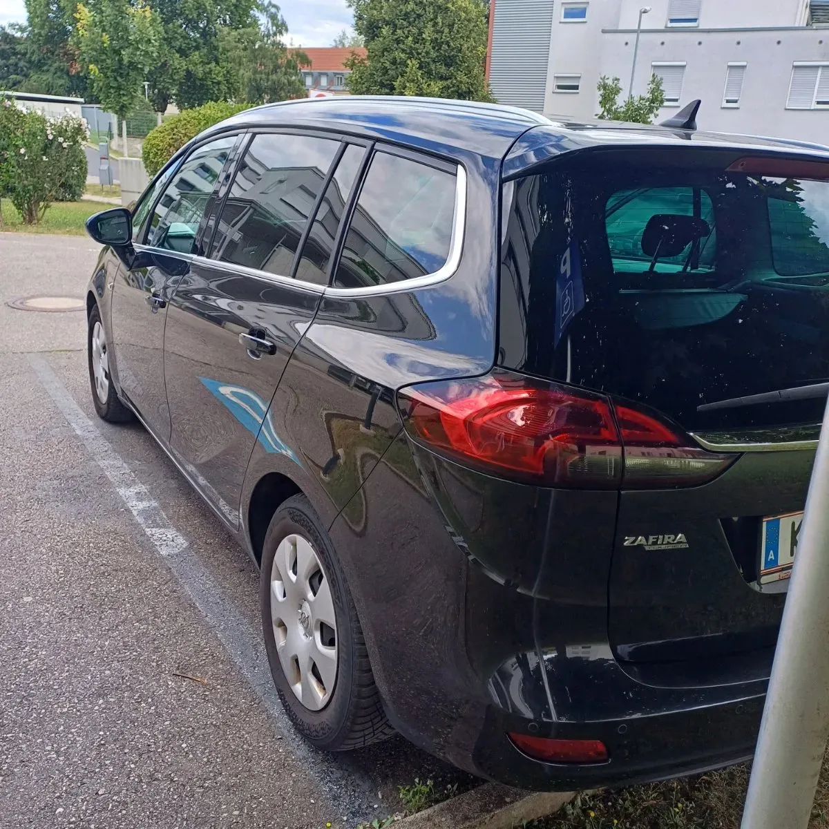 Opel Zafira Tourer 2014 photo 2