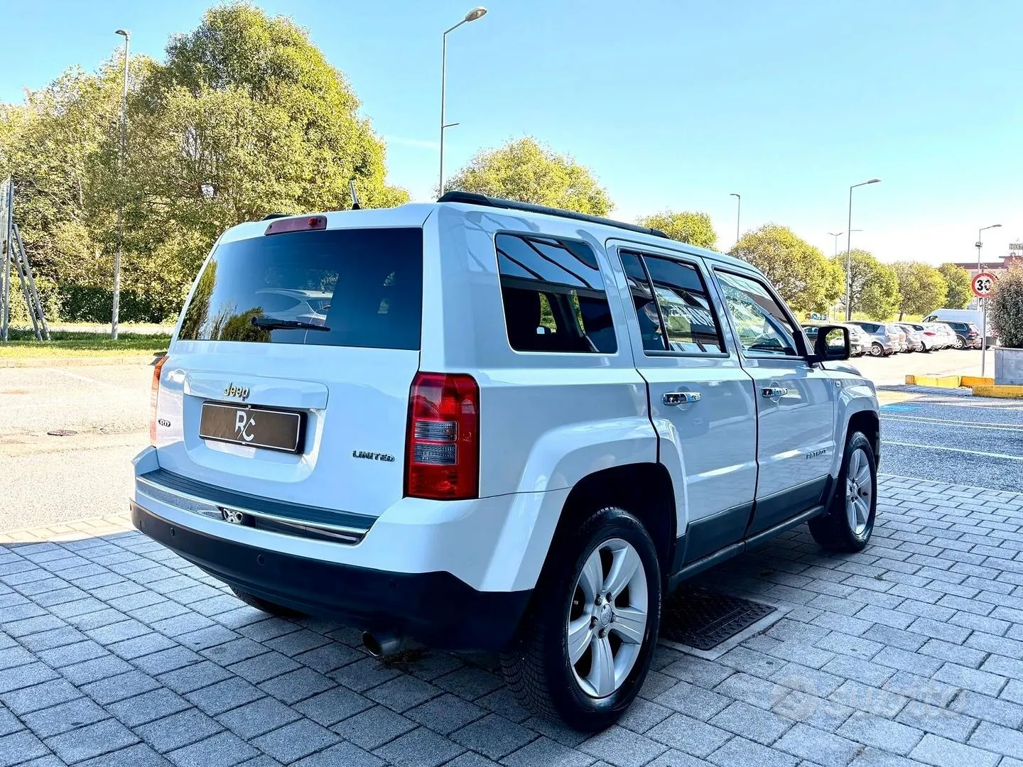 Jeep Patriot 2011 photo 4