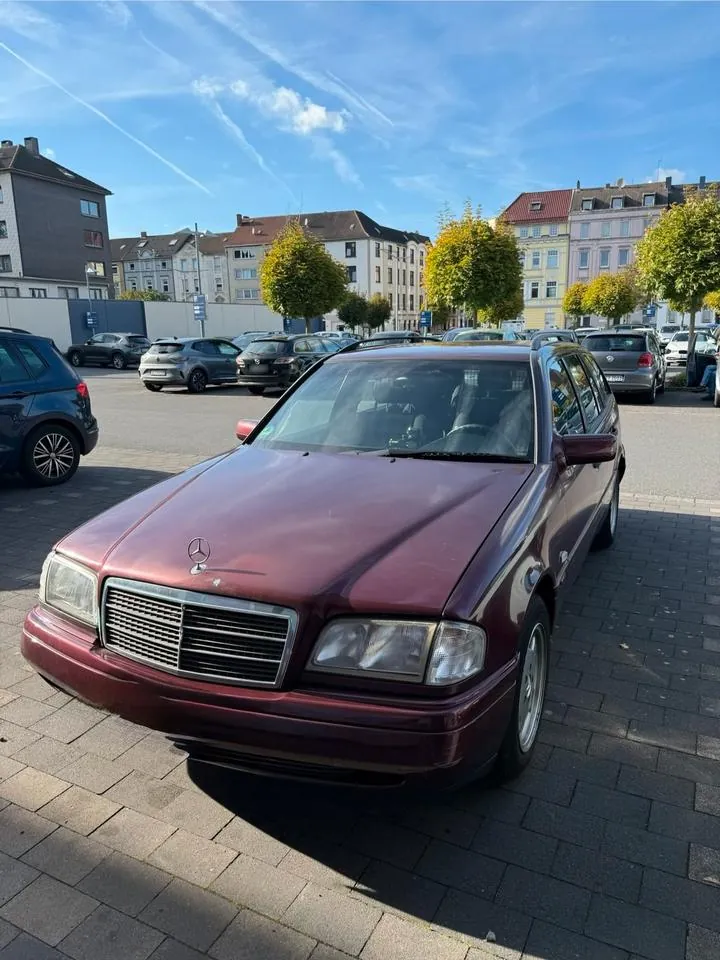 Mercedes-Benz C 200