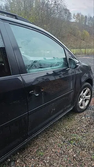 Volkswagen Touran 2011 photo 5