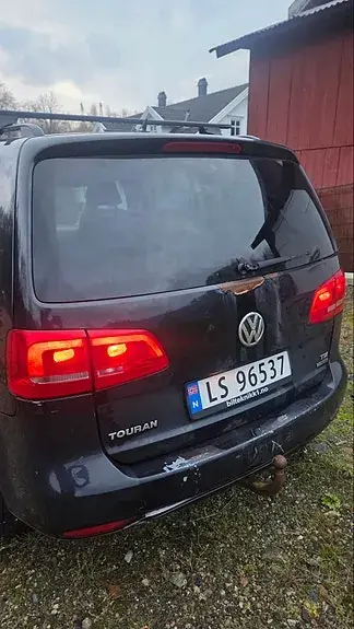 Volkswagen Touran 2011 photo 4