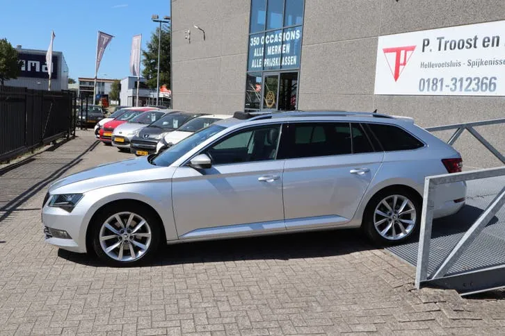 Skoda Superb 2019 photo 3