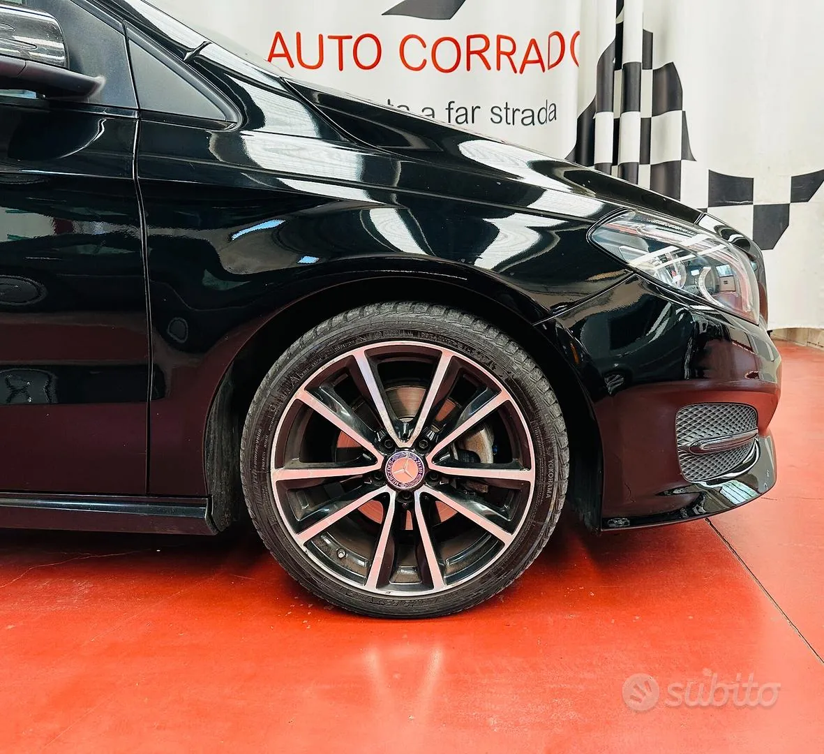 Mercedes-Benz B 200D 2015 photo 3