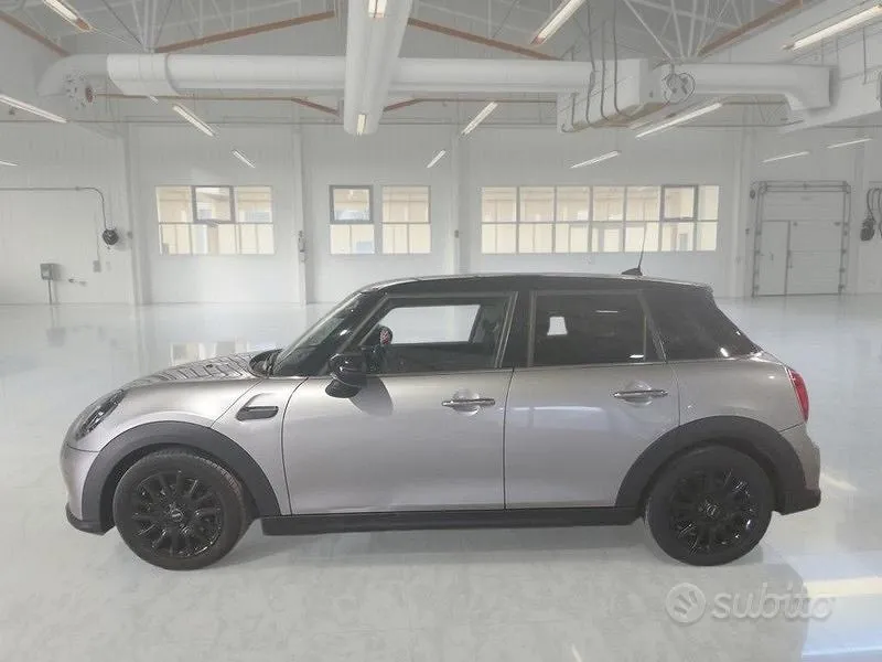 Mini Cooper Classic 2023 photo 5
