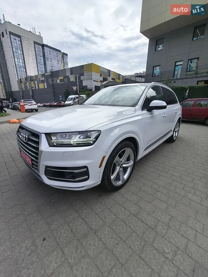 Audi Q7 2019 photo 3