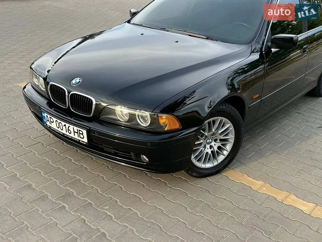 BMW 5 Series 2003 photo 3