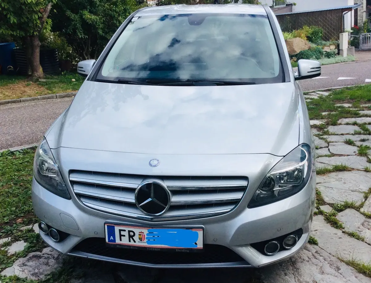 Mercedes-Benz B-Class 2013 photo 3