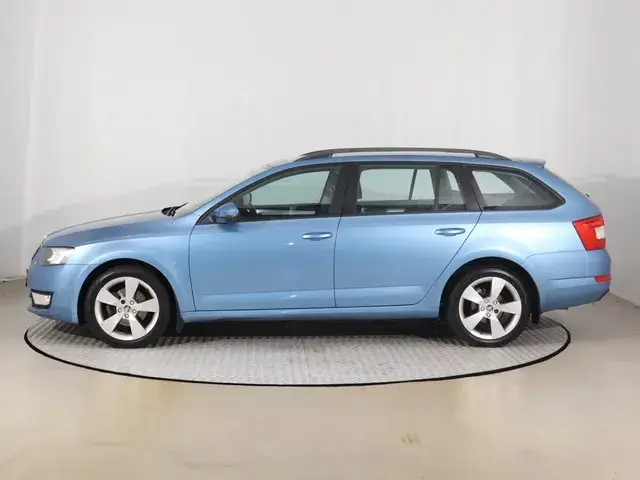 Skoda Octavia Combi 2017 photo 2