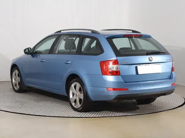 Skoda Octavia Combi 2017 photo 3