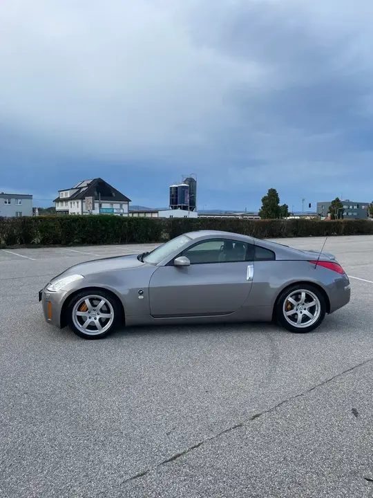 Nissan 350 Z 2009 photo 3