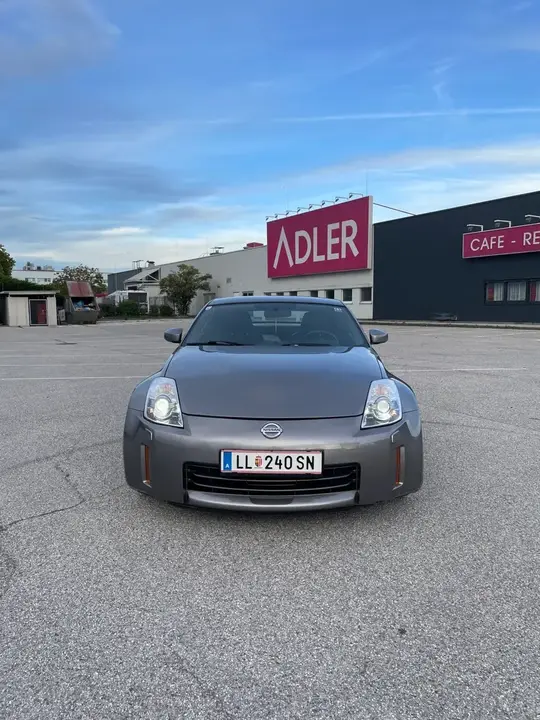 Nissan 350 Z 2009 photo 2