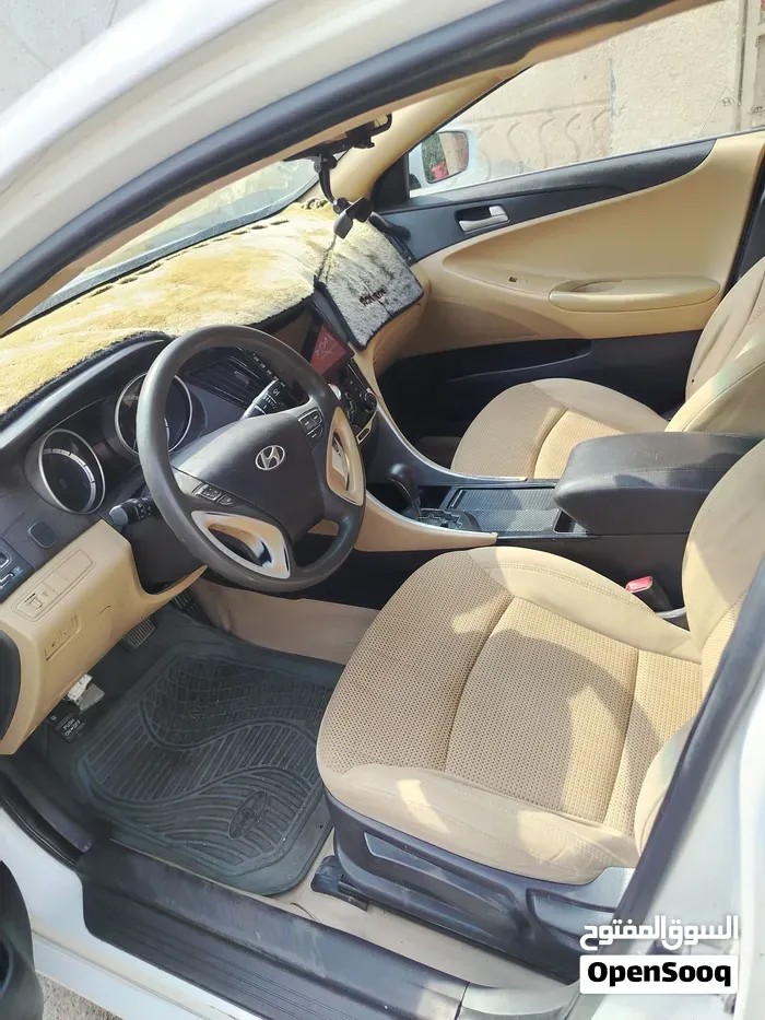 Hyundai Sonata 2011 photo 4