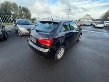 Audi A1 2011 photo 3
