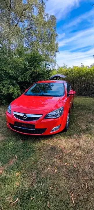 Opel Astra J