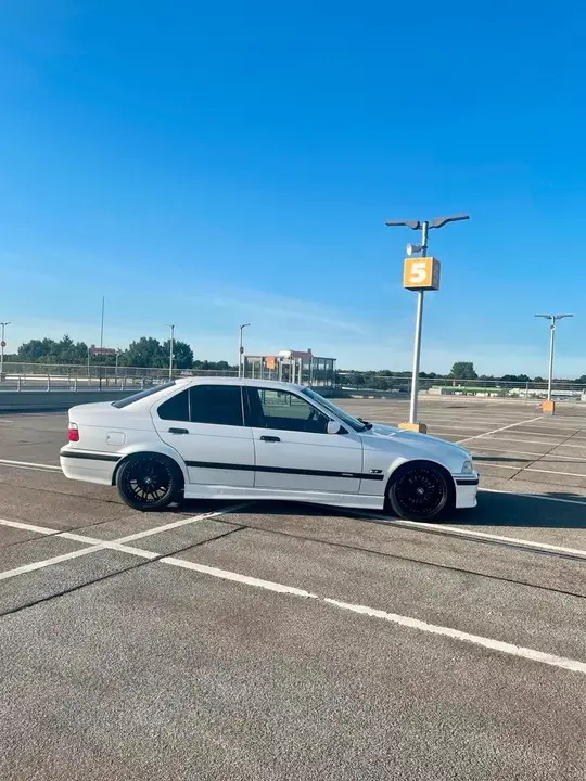 BMW E36