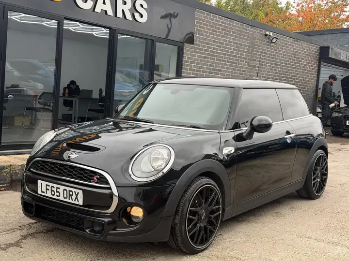 Mini Hatch
