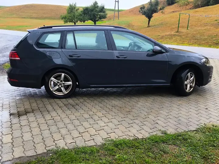 Volkswagen Golf 2018 photo 3