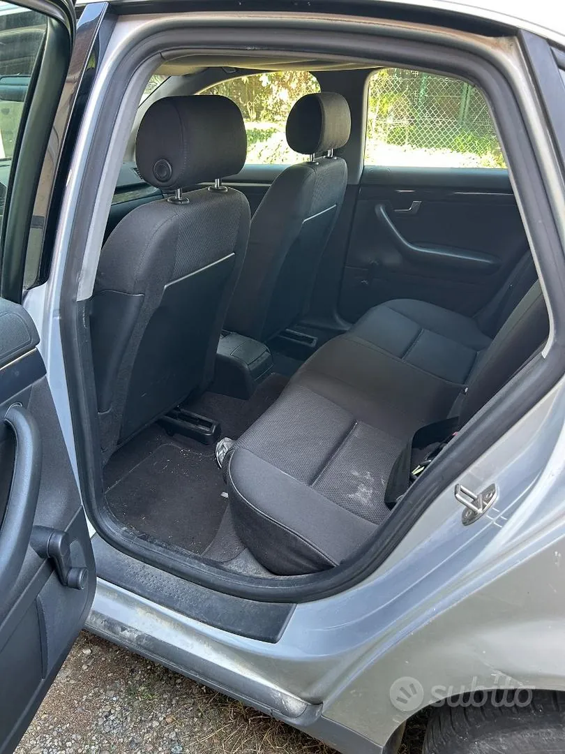 Audi A4 2002 photo 5
