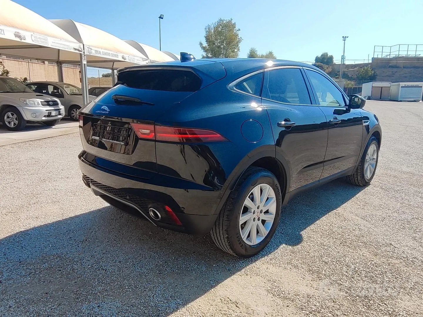 Jaguar E-Pace 2019 photo 2