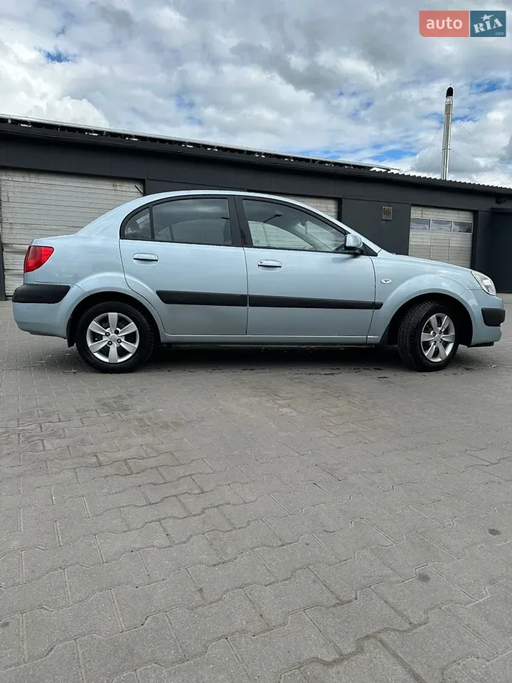 Kia Rio 2008 photo 5