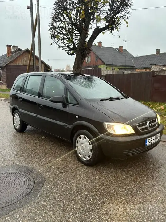Opel Zafira 2004 photo 2