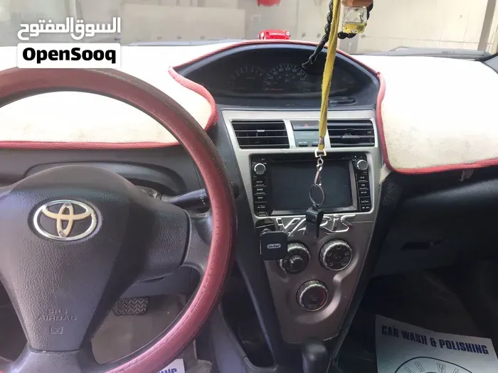 Toyota Yaris 2009 photo 4