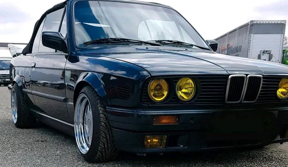 BMW E30