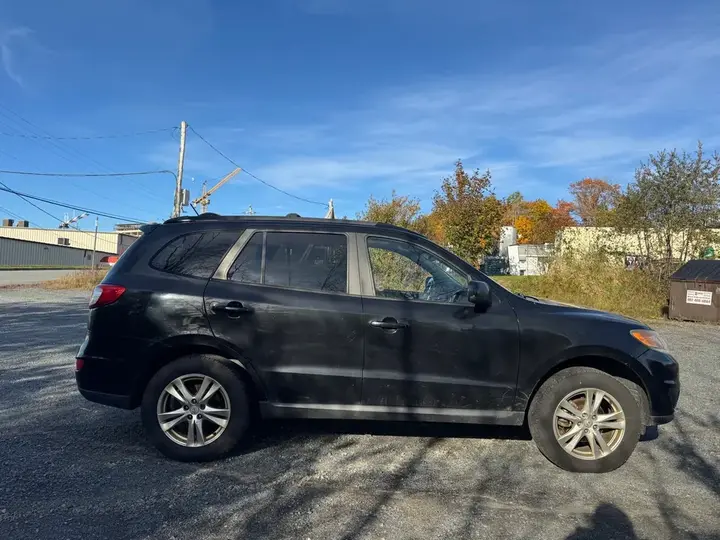 Hyundai Santa Fe 2012 photo 5
