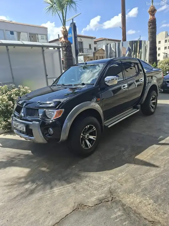 Mitsubishi L200