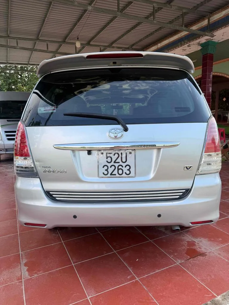 Toyota Innova 2008 photo 2