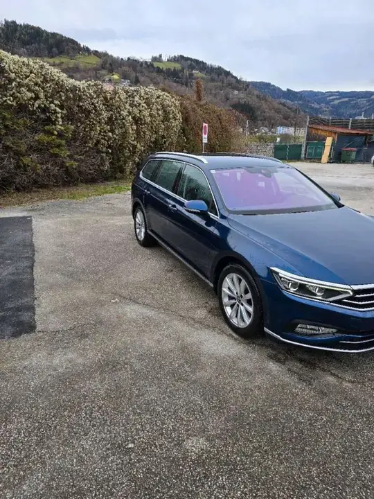 Volkswagen Passat 2021 photo 2