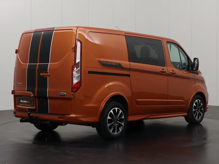 Ford Transit Custom 2023 photo 2