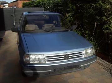 Peugeot 309