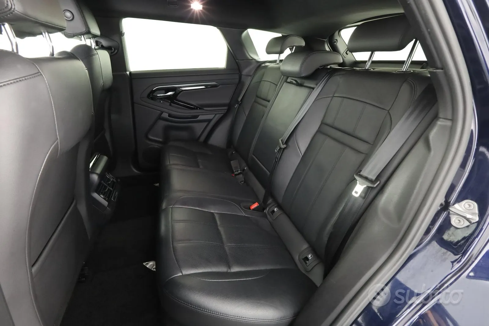 Land Rover Range Rover Evoque 2022 photo 3