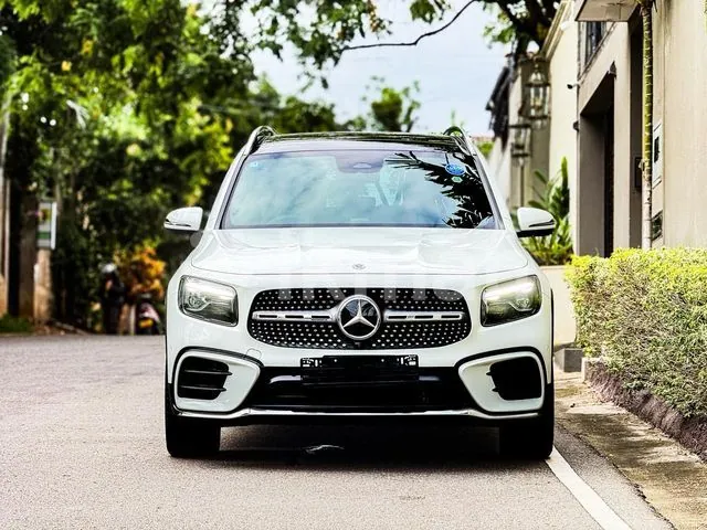 Mercedes-Benz Glb 2025 photo 3