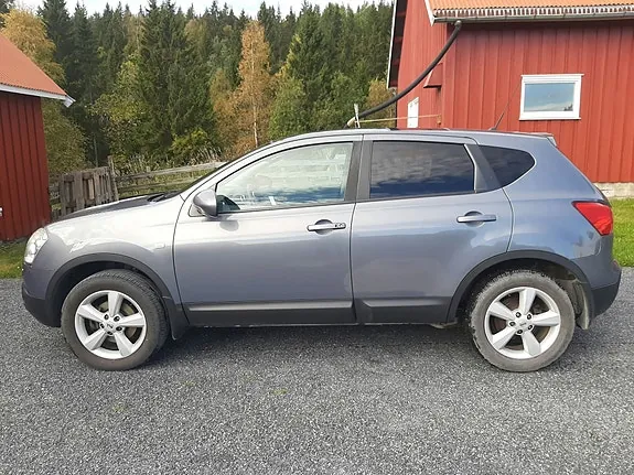 Nissan Qashqai 2010 photo 2