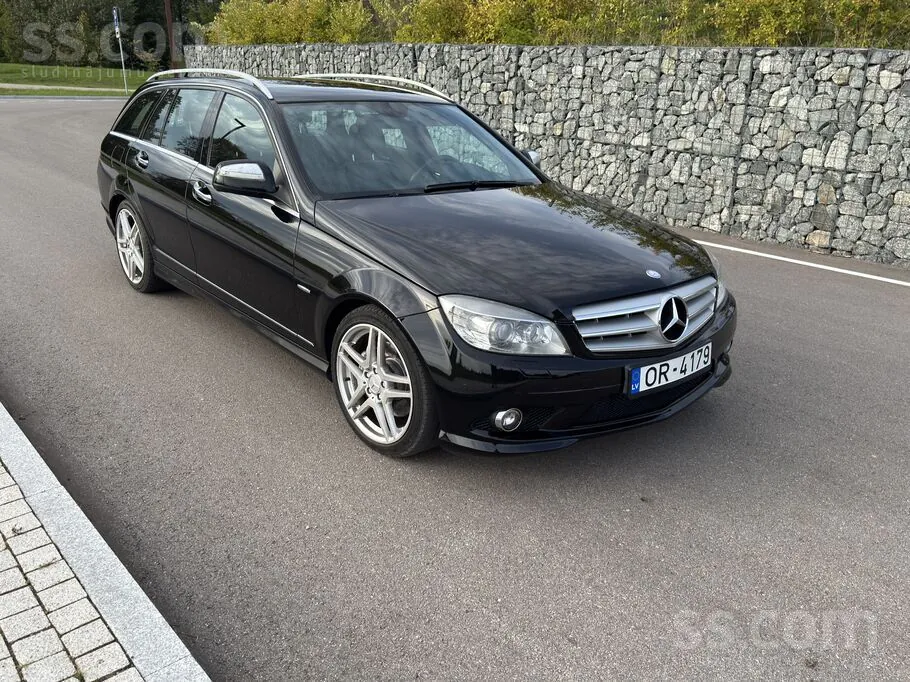 Mercedes-Benz C320 2008 photo 4