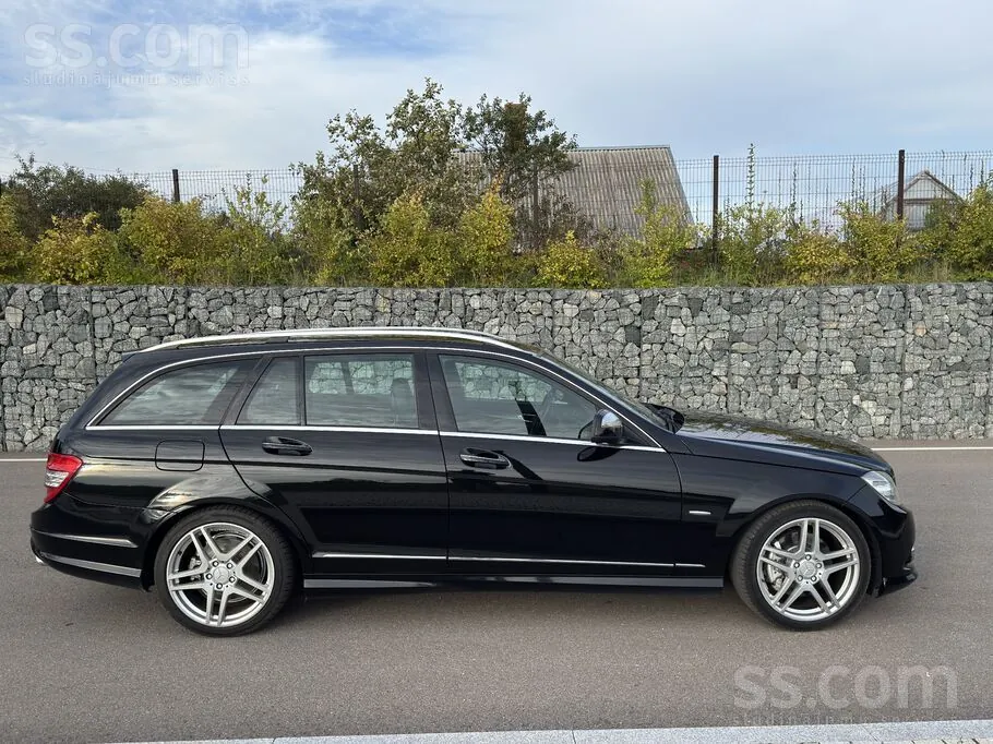 Mercedes-Benz C320 2008 photo 5