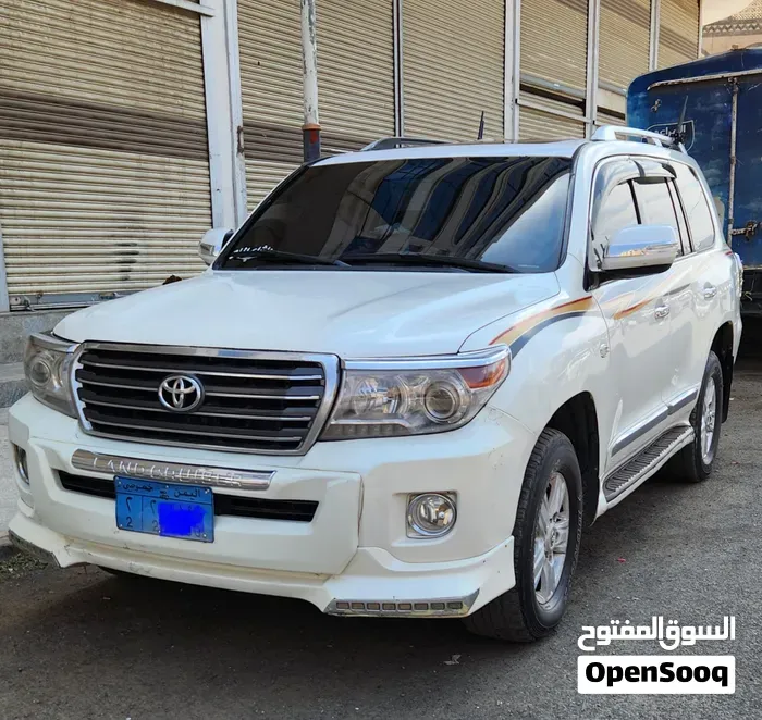 Toyota Land Cruiser 2009 photo 2