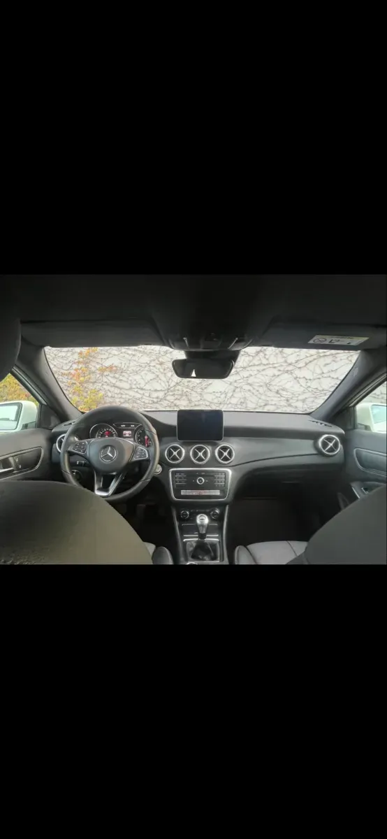 Mercedes-Benz Gla Class 2017 photo 3