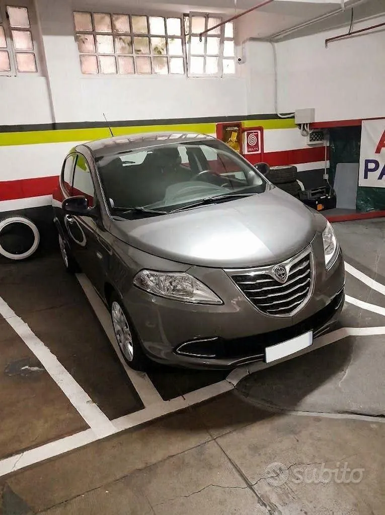 Lancia Ypsilon