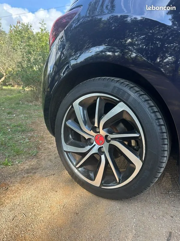DS Automobiles Ds3 2017 photo 4