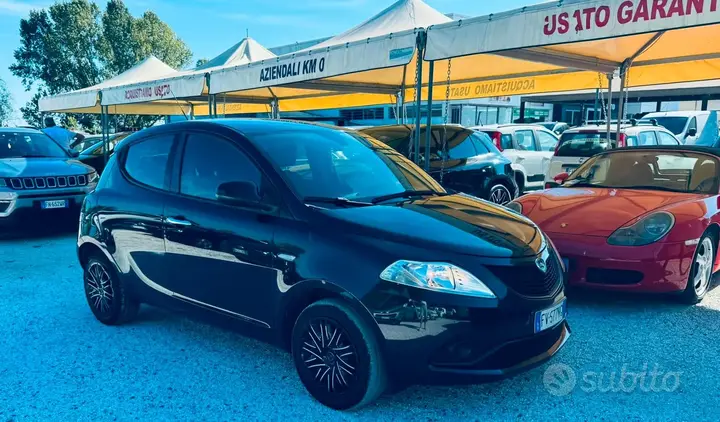 Lancia Ypsilon