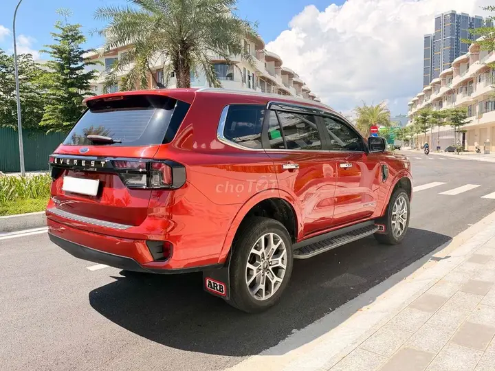 Ford Everest 2022 photo 2