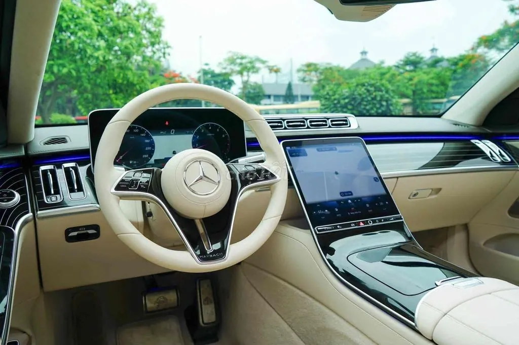 Mercedes-Benz S-Class 2025 photo 5