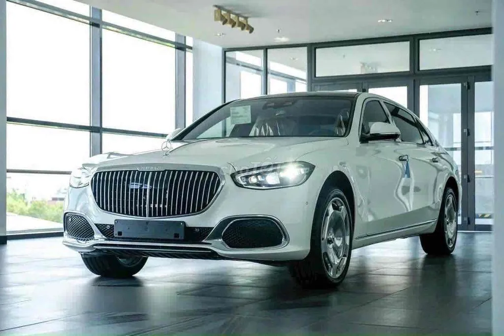 Mercedes-Benz S-Class 2025 photo 4